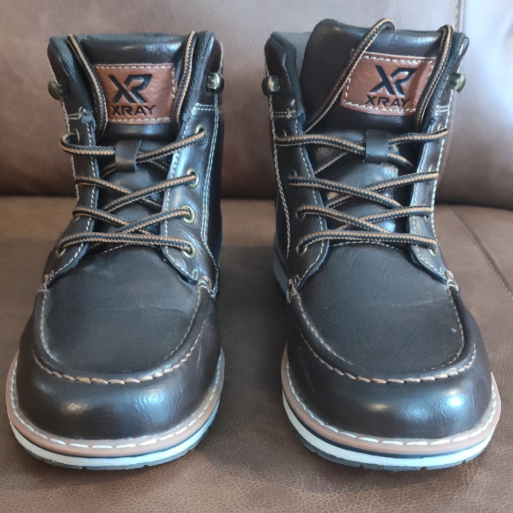 NWOT XRAY, Jayden, Boy Bootie, Brown, Sz 4